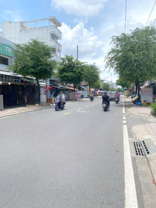 Bán nhà mặt tiền 181 Âu Dương Lân P2 Q8