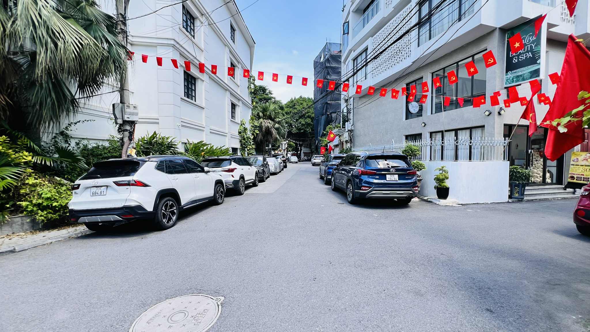 bán nhà Hoàng Như Tiếp- bệnh viện Tâm Anh, diện tích 140m, ôtô tránh, cách bệnh viện Tâm Anh 50m