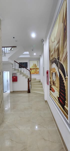 Chính chủ bán nhà phố Nguyễn Xiển diện tích 64,5m , mặt tiền 4m, xây 8 tầng