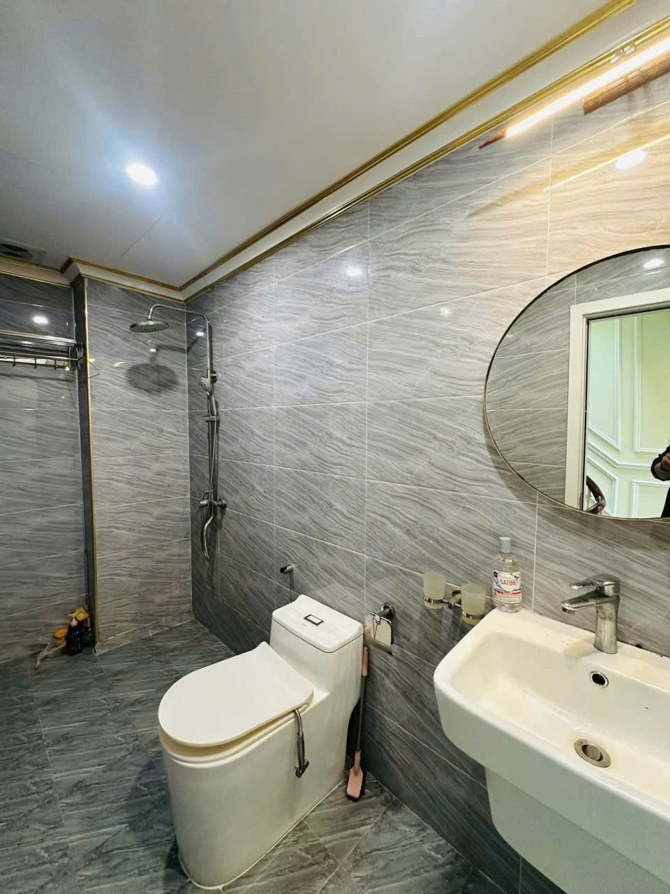 Nhà đẹp Mỹ Đình 30m2 5 tầng full NT đẹp giá chỉ nhỉnh 6 tỷ