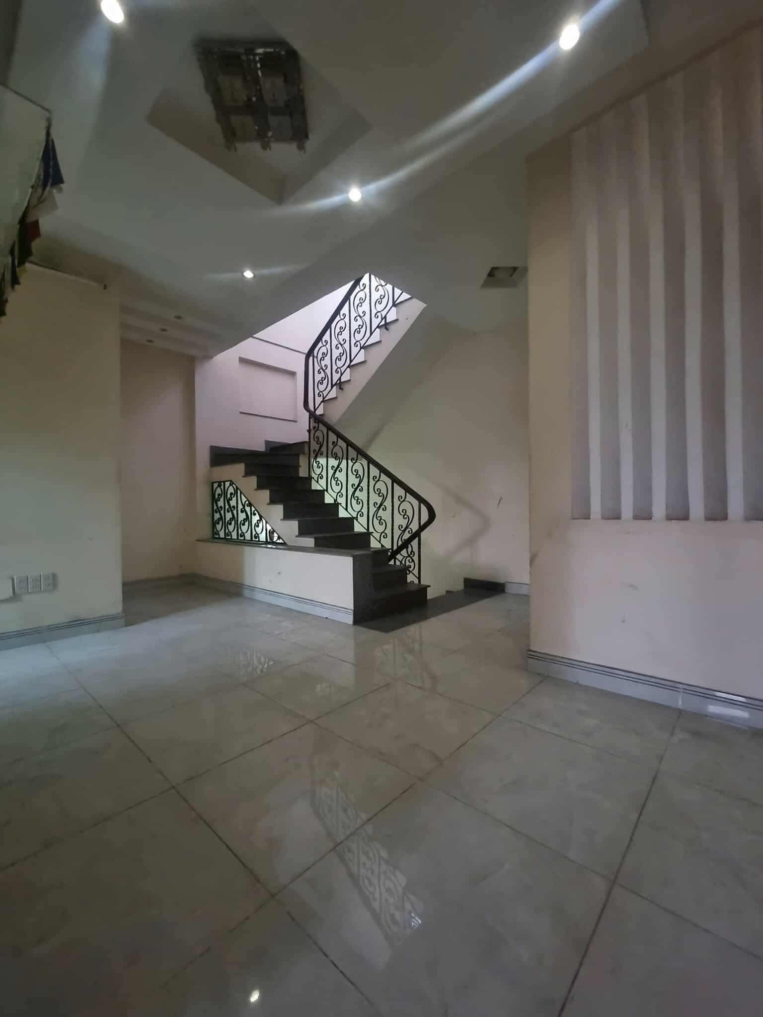 Nhà MT Nhánh 8m Trung Mỹ Tây 2A, 6x20m giá 7.59 Tỷ