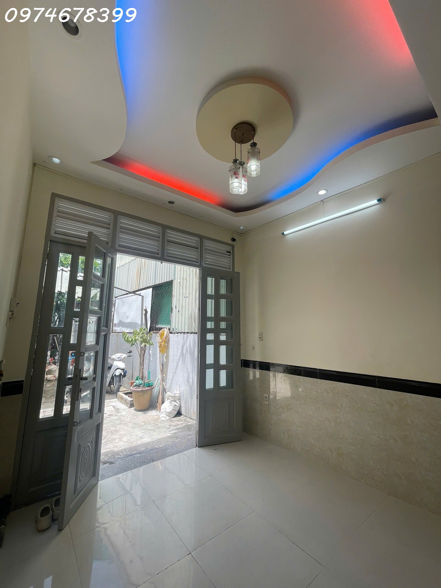☘️☘️☘️ Nhà nhỏ đẹp – giá xinh xinh- Hẻm xe hơi – Gần chợ – Khu dân cư sầm uất.