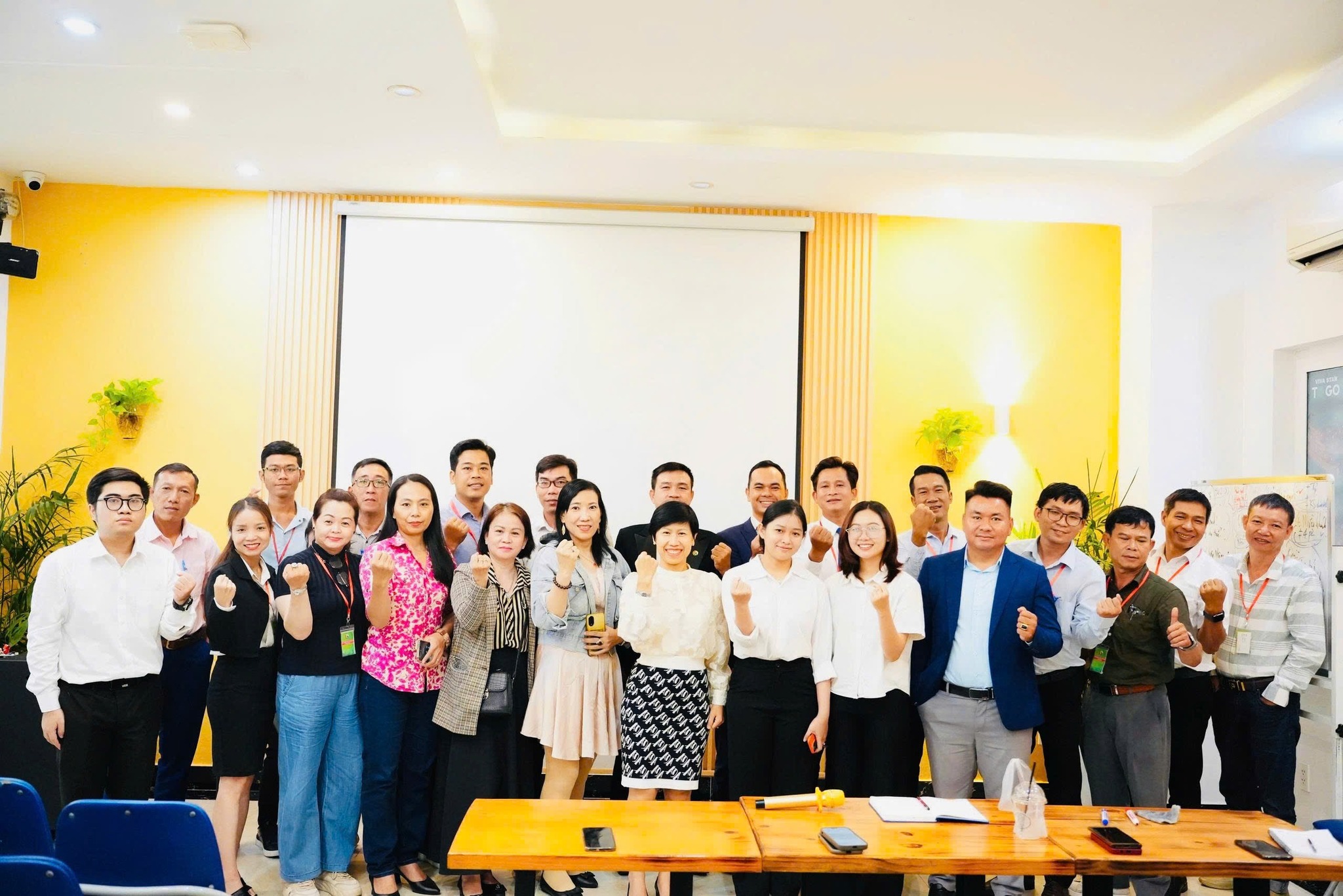 Tuyển dụng Chuyên gia nhà phố – Vạn Phú Land 123 Tân Bình, Số 8 Lê Trung Nghĩa Tân Bình – Tân Phú