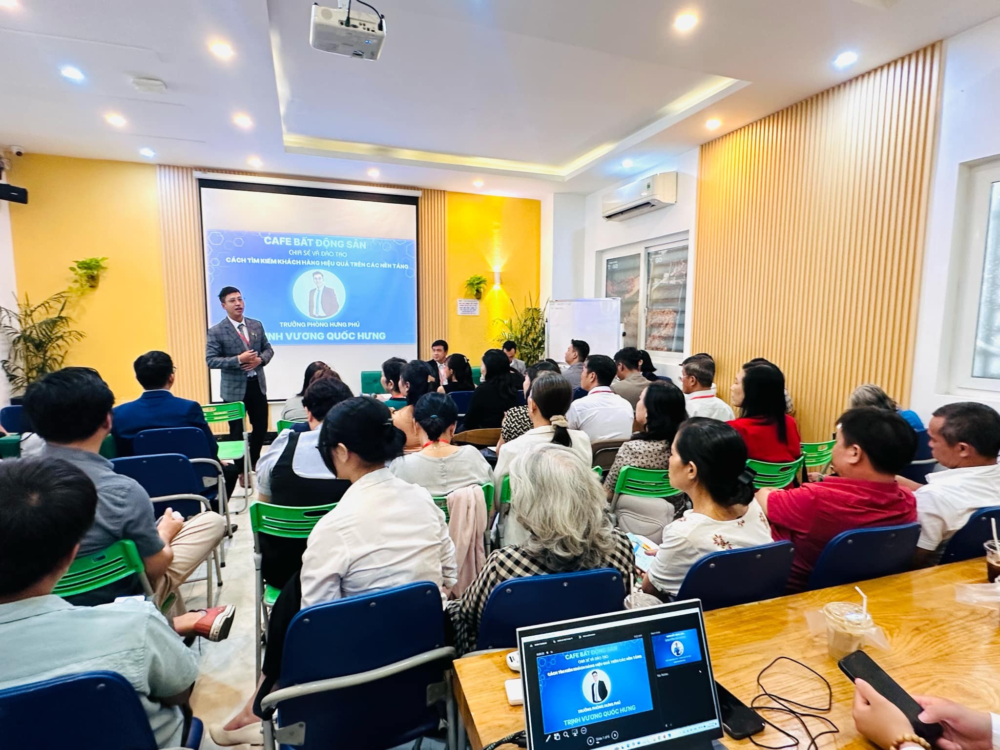 Tuyển dụng Chuyên gia nhà phố – Vạn Phú Land 123 Tân Bình, Số 8 Lê Trung Nghĩa Tân Bình – Tân Phú