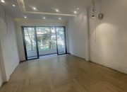 Mặt phố Hoàng Cầu 70m 5 tầng mt 4m 27.9 tỷ thang máy ô tô tránh kinh doanh 0986073333