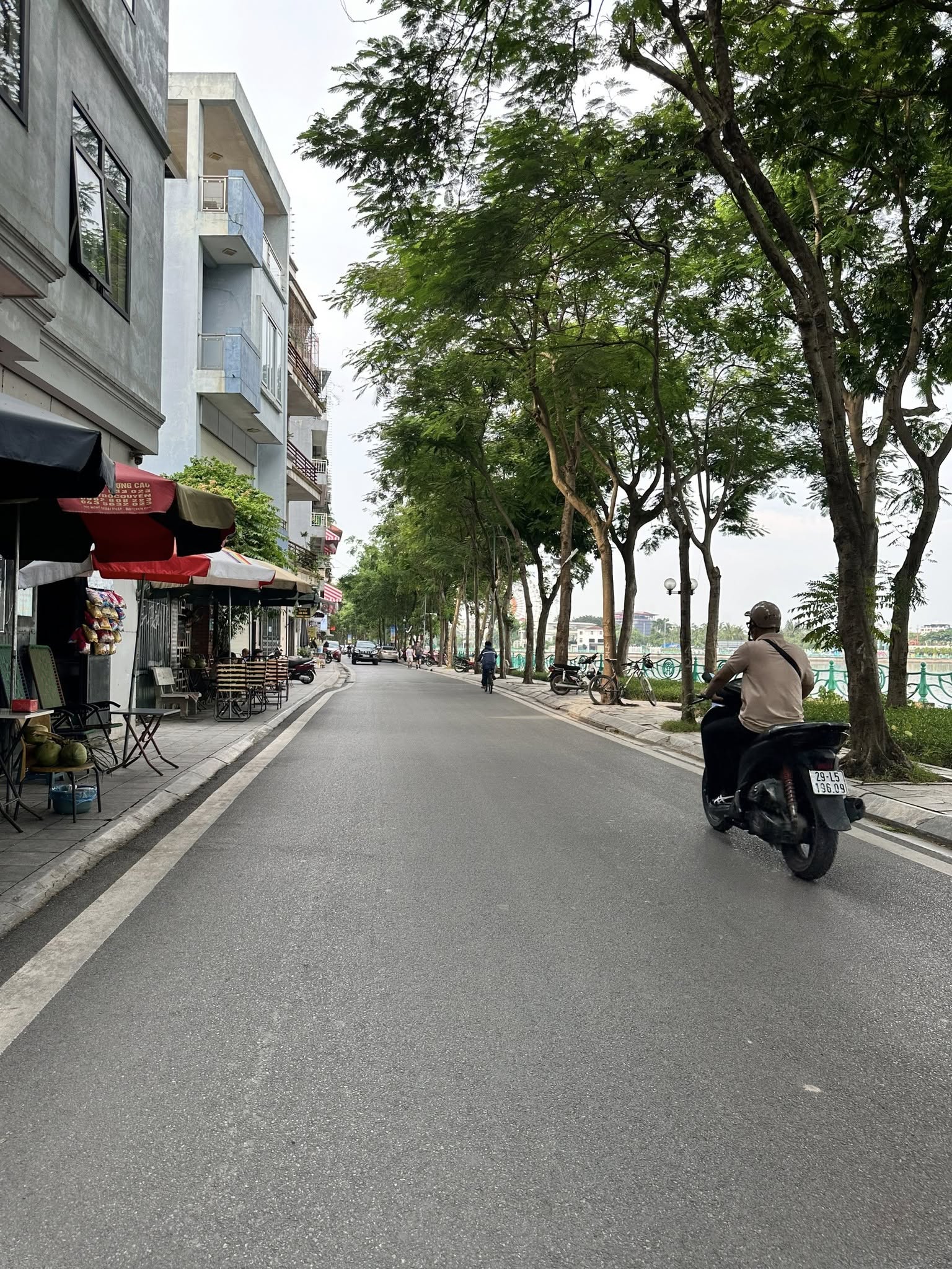 Bán nhà Mặt Phố Nhật Chiêu,Tây Hồ 85m/ MT 6.1m 65 Tỷ, Mặt View Hồ Tây, 2 Thoáng