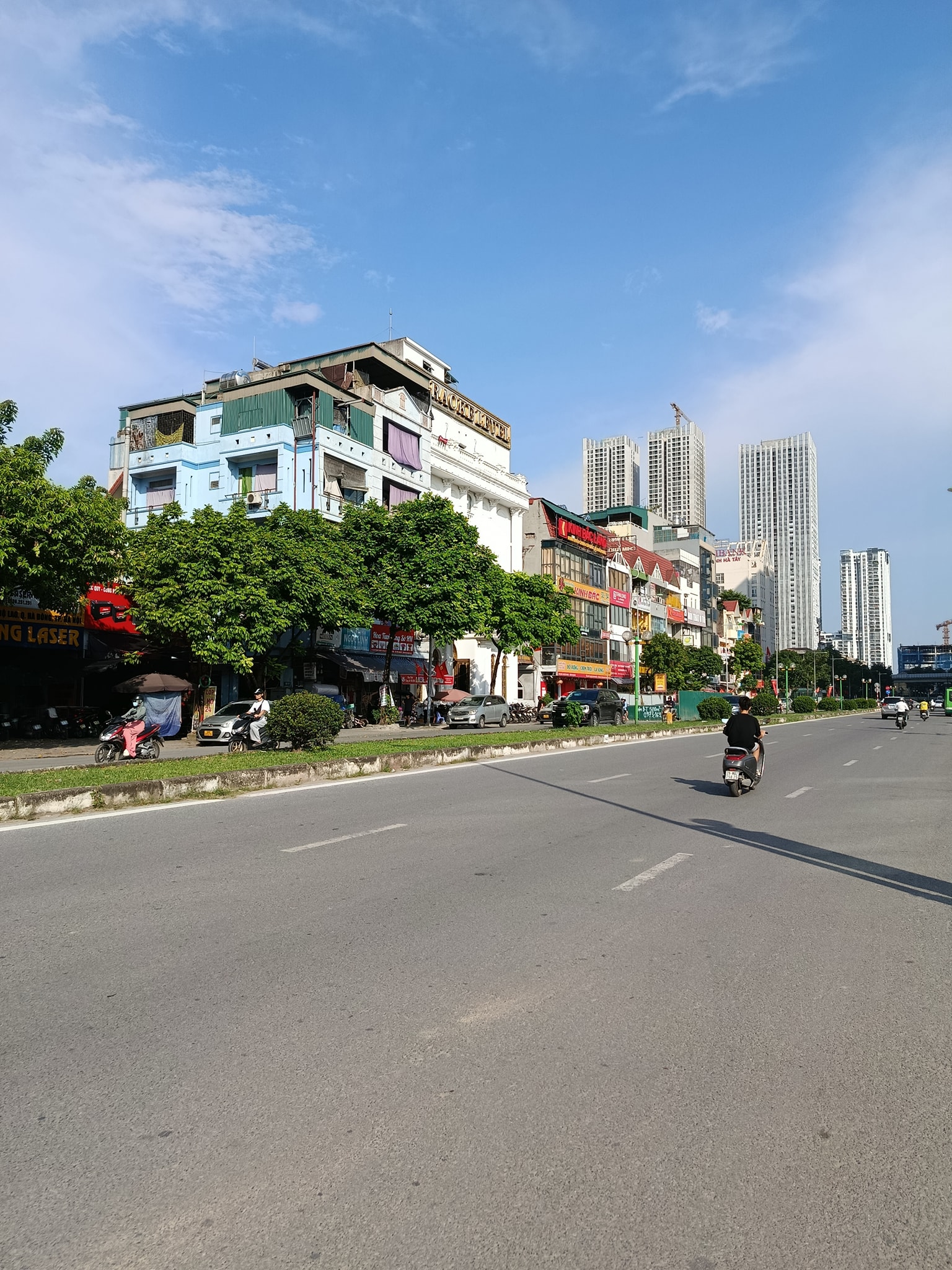 💥🏢 NHÀ 6 TẦNG NGUYỄN VĂN LỘC – MỖ LAO – MẶT TIỀN 7M – ĐANG CHO THUÊ CAFE 🌟