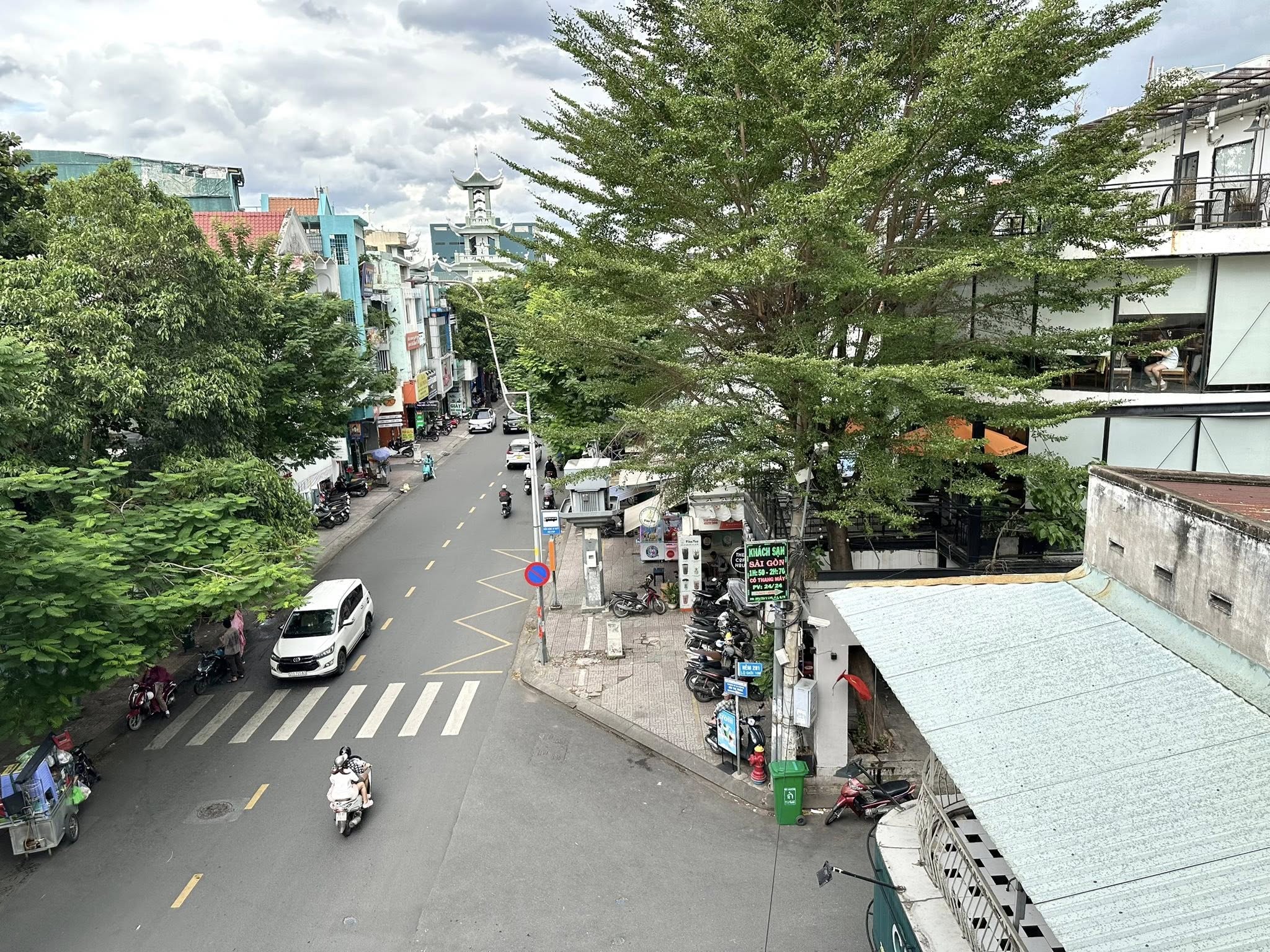 TÒA VĂN PHÒNG MẶT PHỐ VĂN TIẾN DŨNG-7 TẤNG NỔI -1 TẦNG HẦM-155M2,MT=8M, nhỉnh 80ty