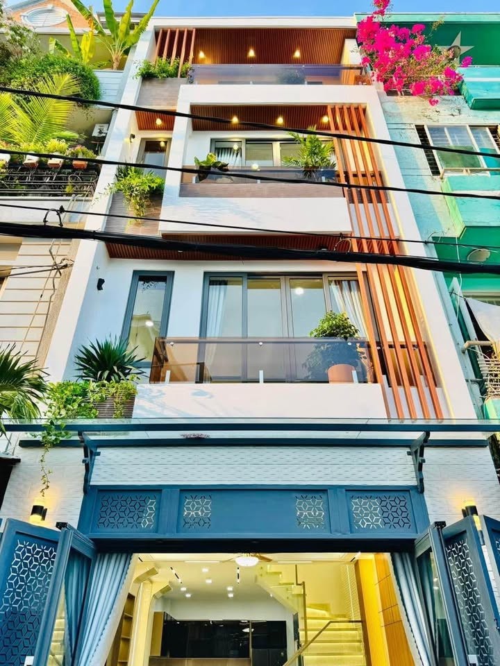 Chính Chủ Cần Bán Nhà Mặt Tiền Đường Bình Phú , Phường 11, Quận 6, (Phường Bình Phú) TP.HCM 25 Tỷ