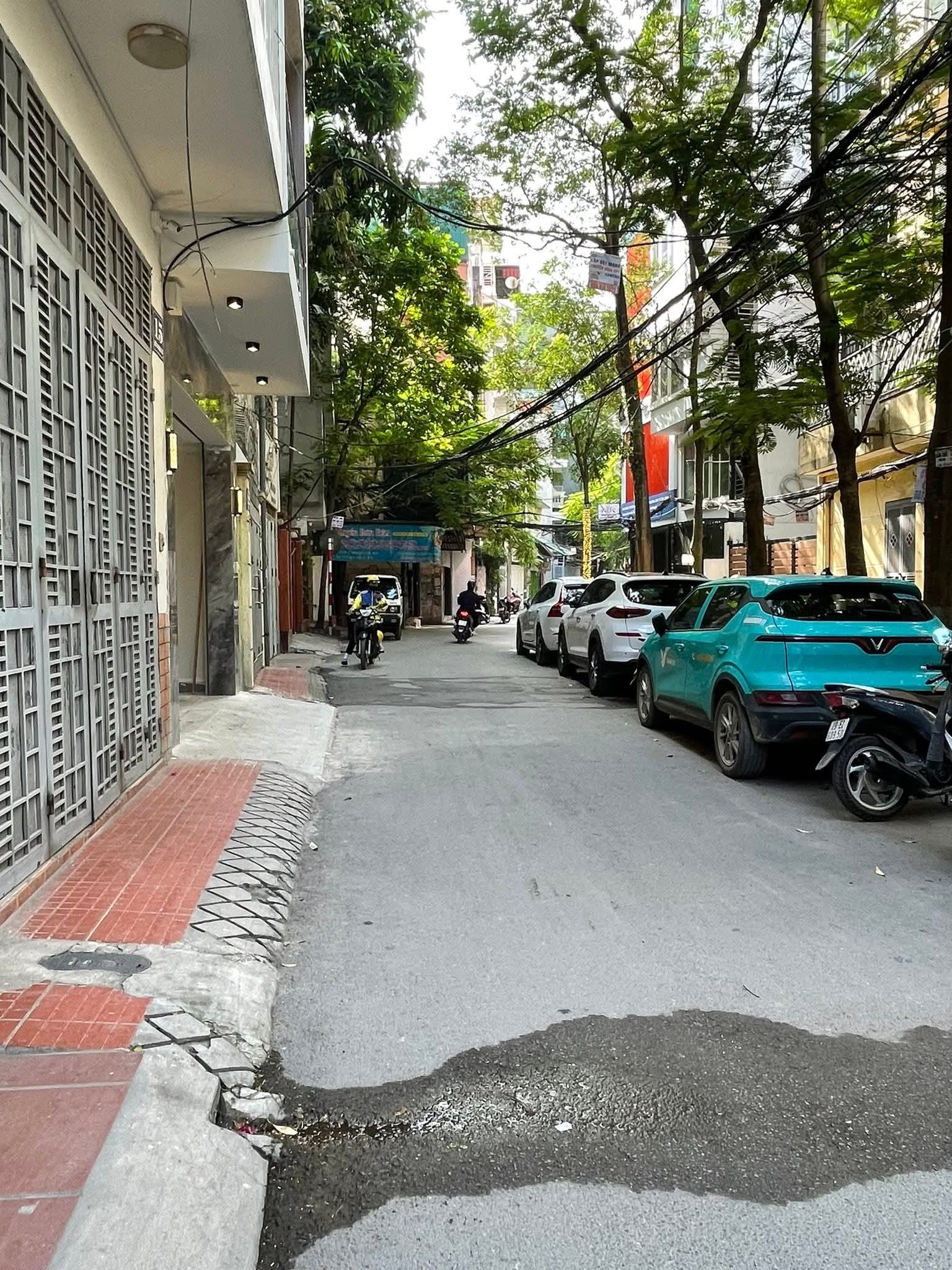 BÁN NHÀ PHỐ HOÀNG CẦU, ĐỐNG ĐA, Ô TÔ TRÁNH, GẦN HỒ, QUẬN ỦY, LÀM TÒA VĂN PHỎNG, Ở & KINH DOANH
