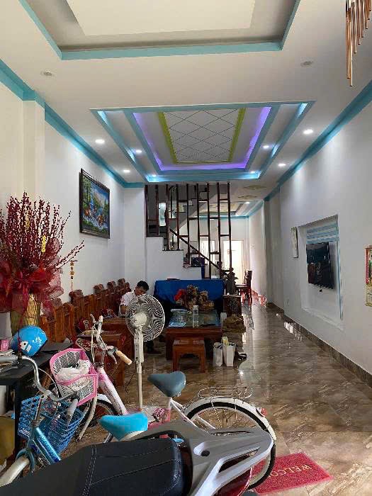 Bán nhà đường Gò Cát