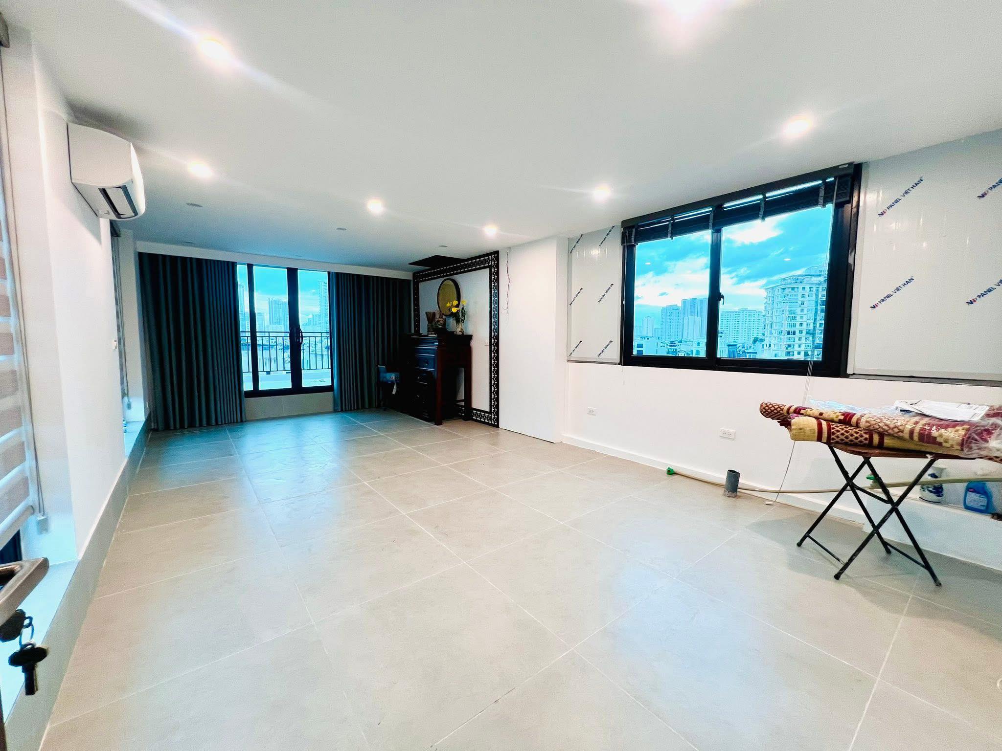 Bán Tòa Building Phố Vũ Phạm Hàm (Nguyễn Khang) 75m/9T Thang máy, MT 4.5m 34.8 Tỷ