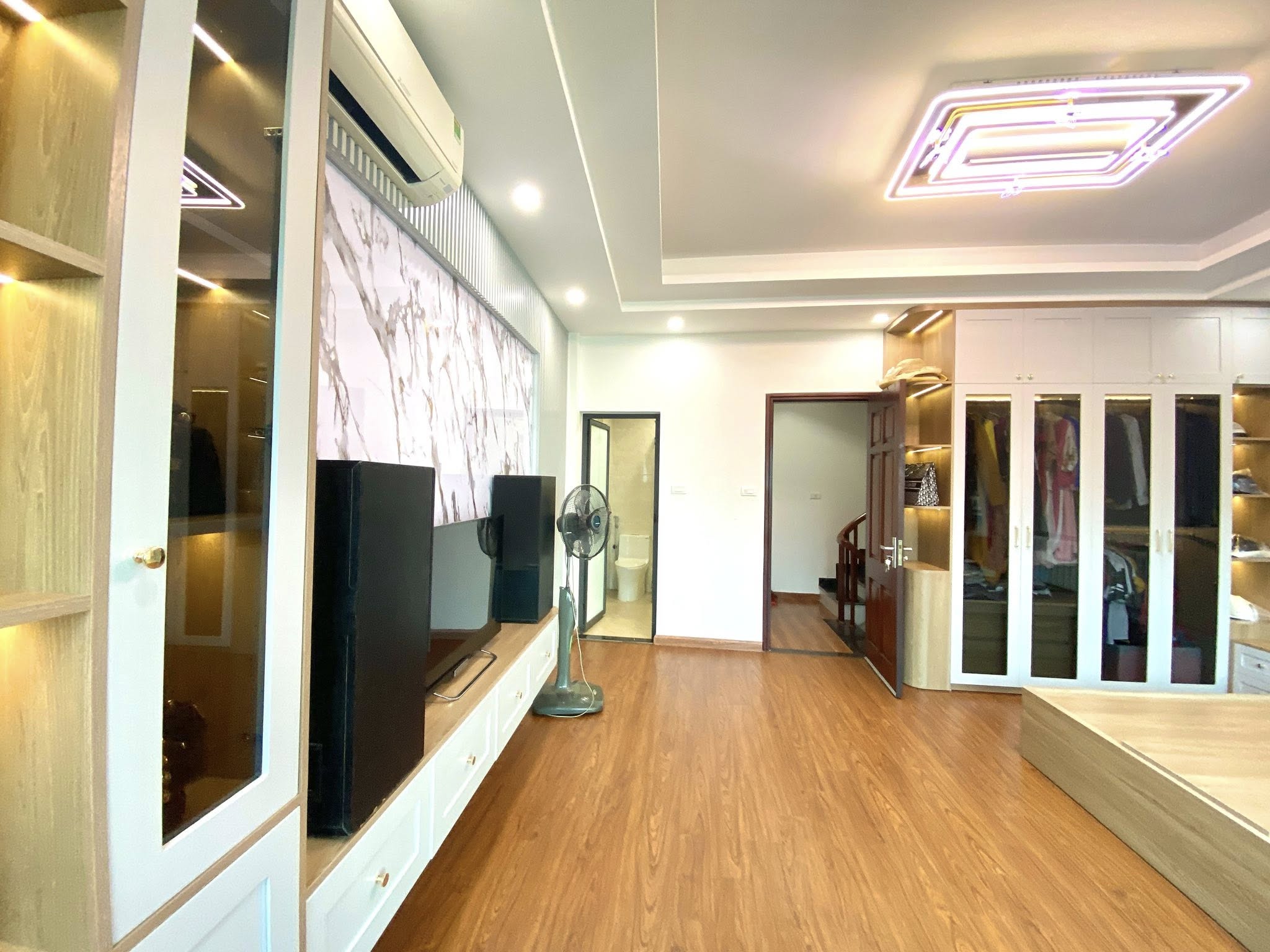 Bán nhà Kim Mã – 53m², mặt tiền 5m – ở ngay – chỉ 14 tỷ