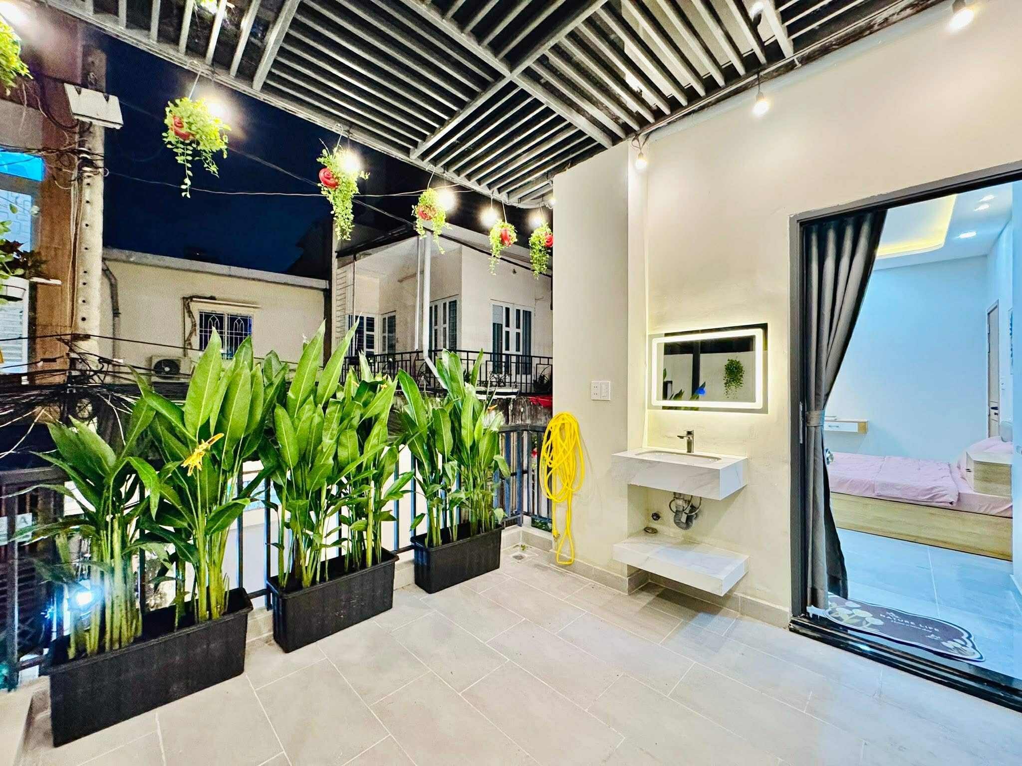 Nhà Hẻm Ôtô Đường Nơ Trang Long Quận Bình Thạnh Phường 7 Cũ.