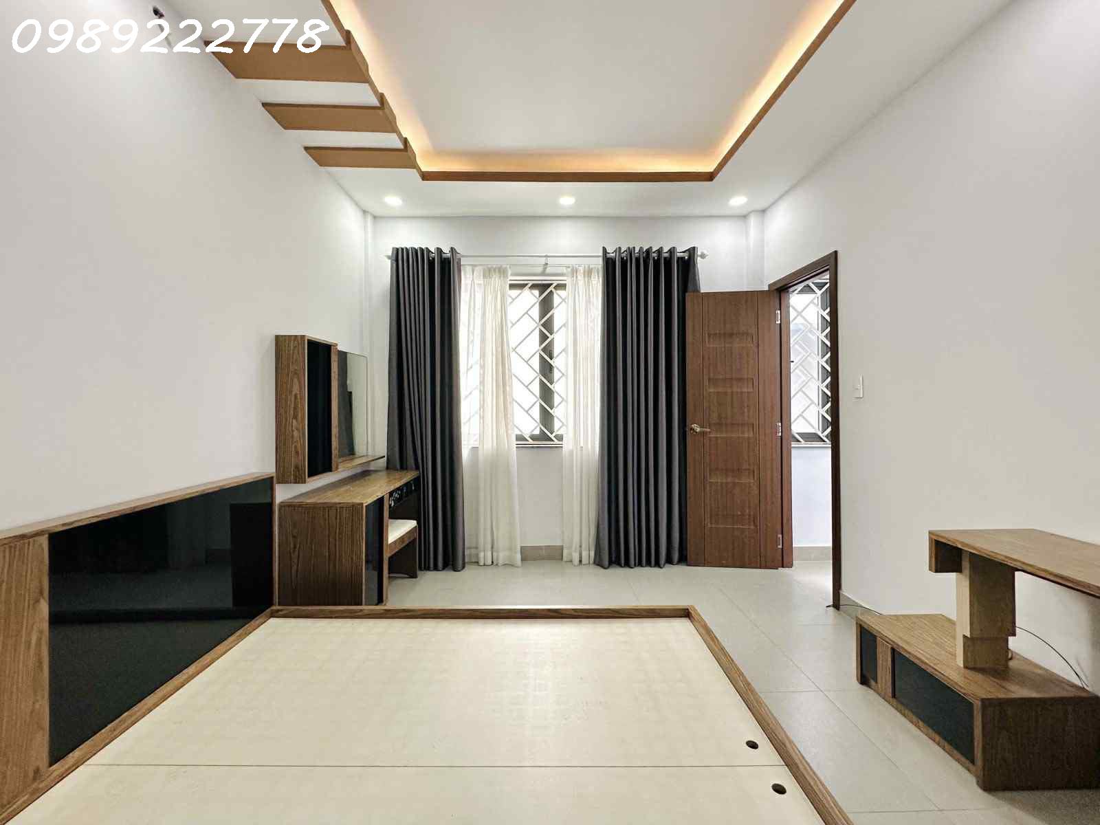 BÁN NHÀ NGAY CMT8 , P11 QUẬN 3 – ĐẸP 51M2 (4.3×8.1 nở hậu 7.4) – 2 TẦNG, 3 PN, 1 PHÒNG LÀM VIỆC – 50 MÉT RA MẶT TIỀN. MT 51