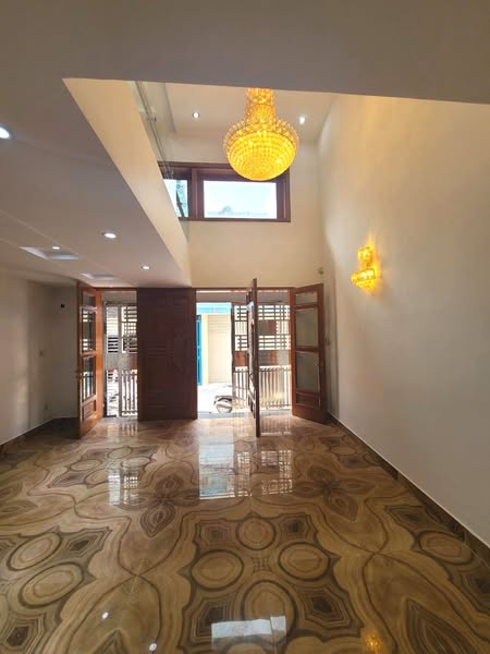 Nhà Bình Thạnh – Hẻm Xe Hơi 5 Tầng