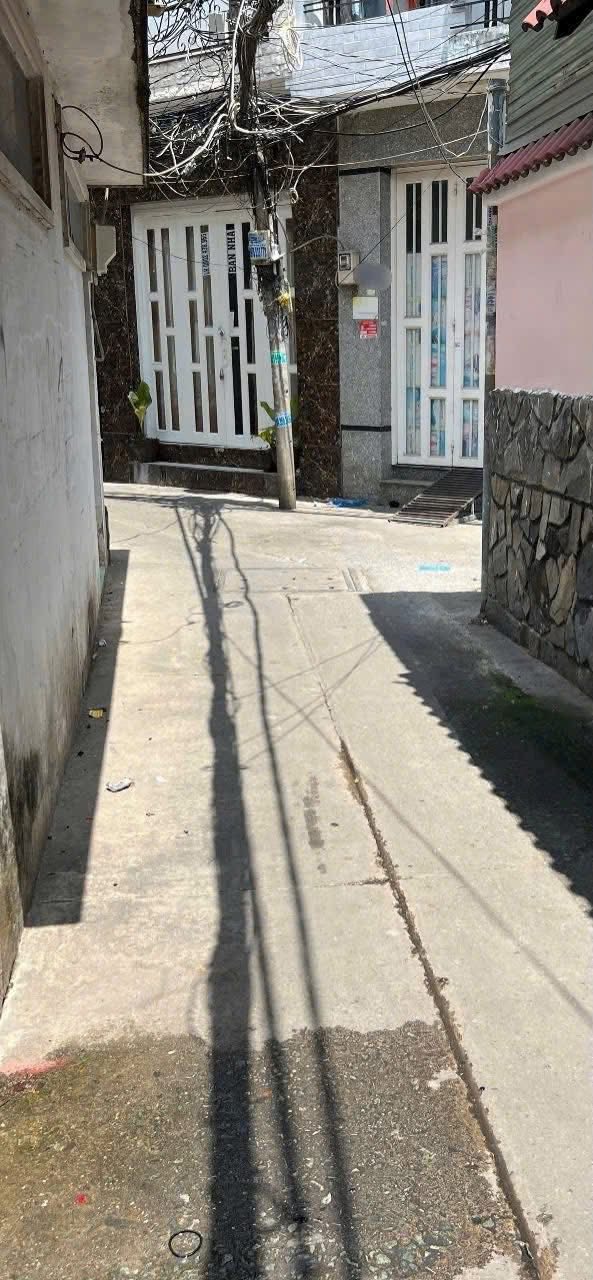 CHỦ NHÀ THIỆN CHÍ BÁN GẤP, CẦN RA NHANH ĐỂ GIẢI QUYẾT VIỆC RIÊNG .TRẦN XUÂN SOẠN Q7