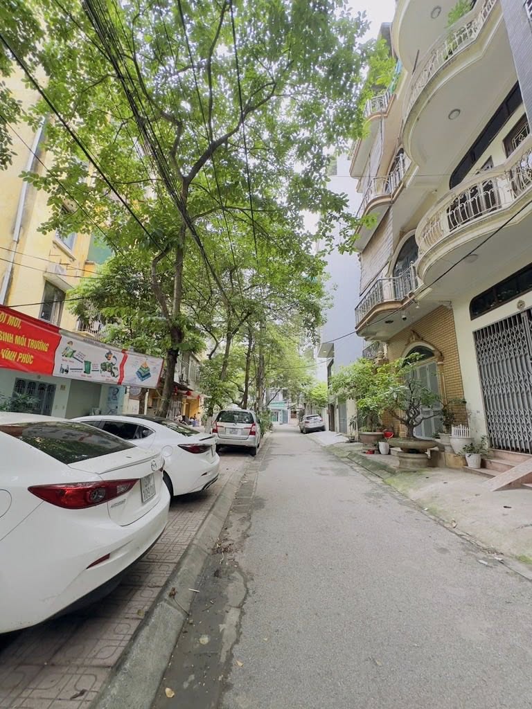 Gần Văn Cao, phân lô ô tô tránh, gần 70m mặt tiền 4.8m, siêu hiếm, chỉ 25 tỷ