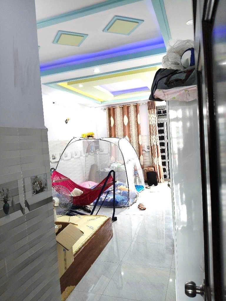 Nhà 4 Tầng 2 mặt hẻm xe hơi đường 7m NGUYỄN ẢNH THỦ, Trung Mỹ Tây, DT 76m2 (4 x 19), nhà đẹp ở ngay.