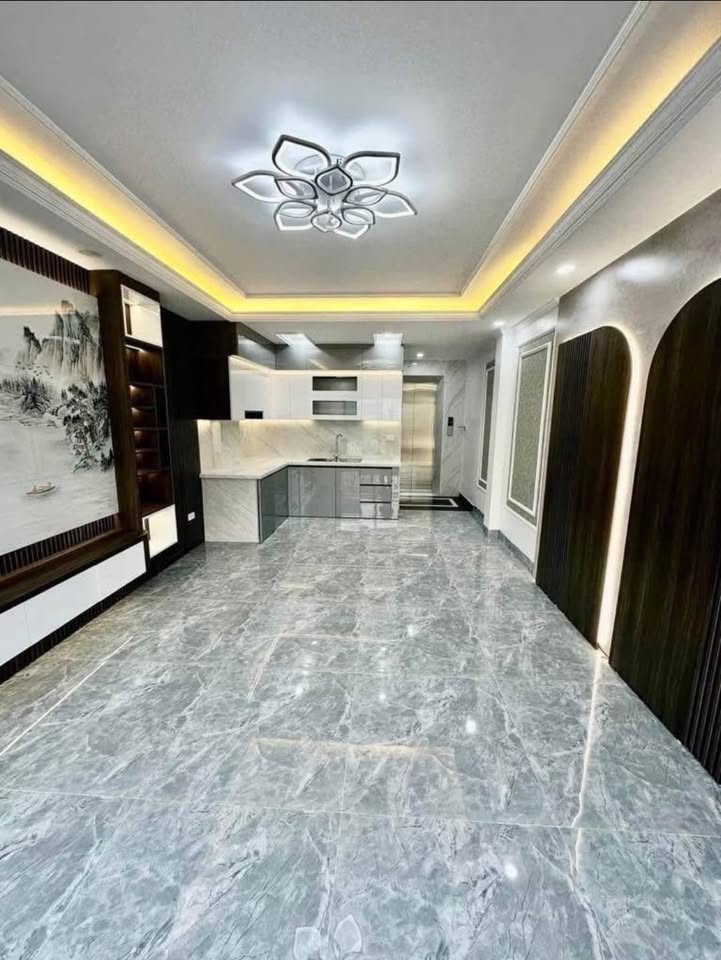 SIÊU HIẾM- HƠN 10 TỶ – 43M NHÀ MỚI 6 TẦNG NGỌC THỤY – BỒ ĐỀ, GARA, THANG MÁY – ĐỈNH