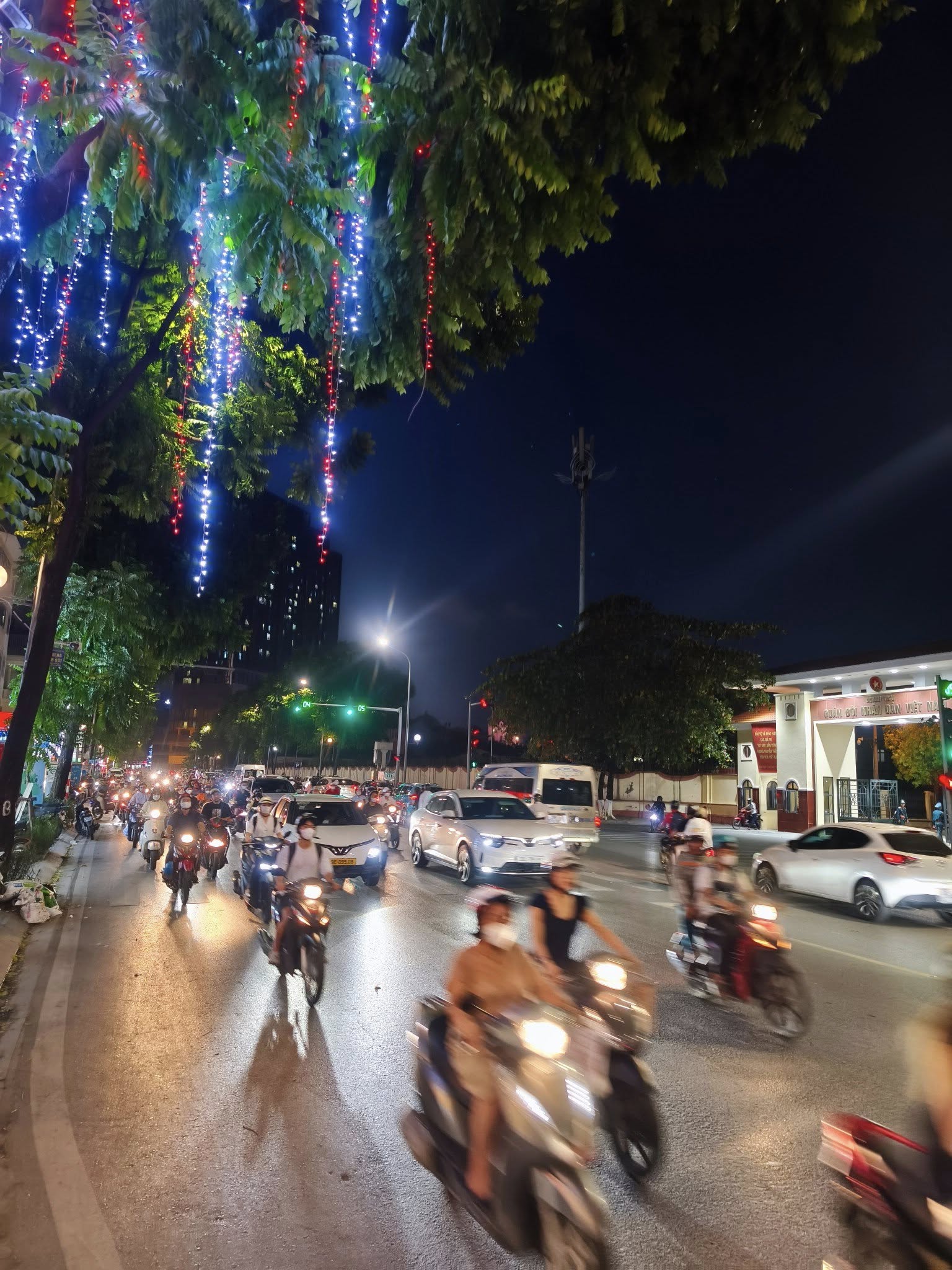 MẶT PHỐ LÊ TRỌNG TẤN – 67M² x 5 TẦNG – VỈA HÈ – KINH DOANH ĐỈNH – DÒNG TIỀN ỔN ĐỊNH – 42 TỶ