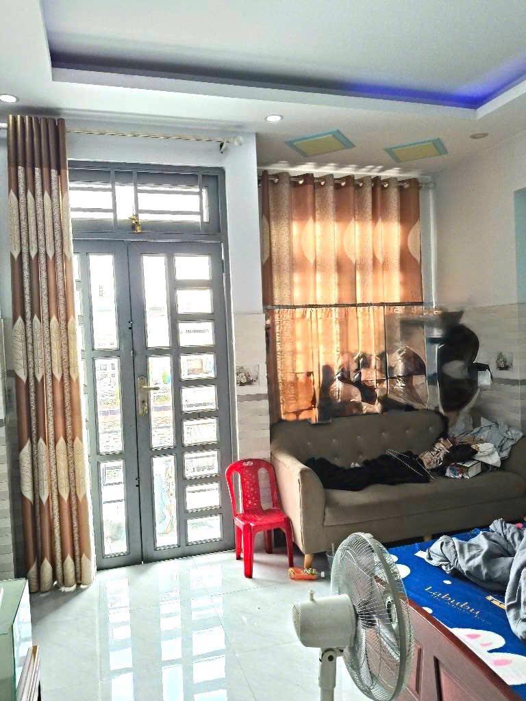 Nhà 4 Tầng 2 mặt hẻm xe hơi đường 7m NGUYỄN ẢNH THỦ, Trung Mỹ Tây, DT 76m2 (4 x 19), nhà đẹp ở ngay.