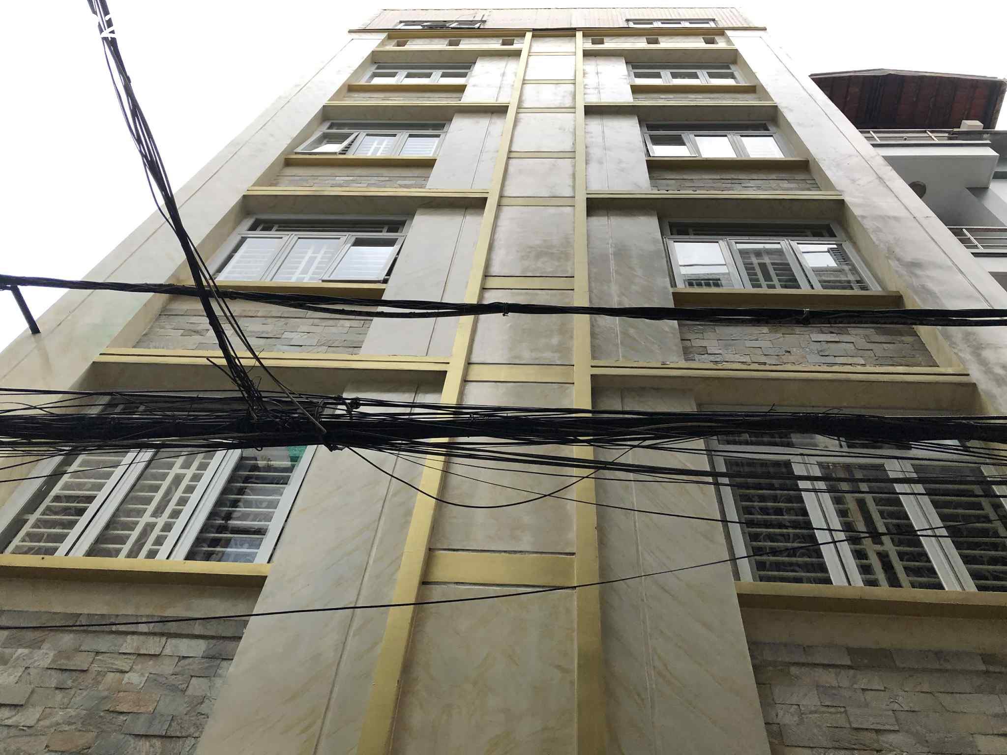 BÁN NHÀ NGUYỄN THỊ MINH KHAI– P. ĐA KAO VIP Q1 – 5 TẦNG NGANG KHỦNG 7.5M. MT 74