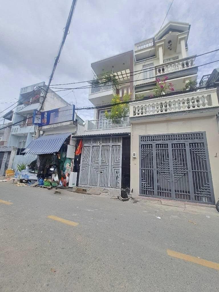 Mặt tiền kinh doanh 3 tầng đường 10m Tân Chánh Hiệp, Q12, DT 61m2 (4 x 16), gần CVPM Quang Trung