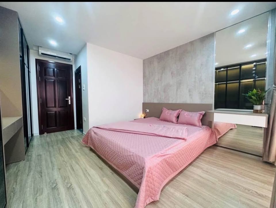 SIÊU HIẾM- HƠN 10 TỶ – 43M NHÀ MỚI 6 TẦNG NGỌC THỤY – BỒ ĐỀ, GARA, THANG MÁY – ĐỈNH