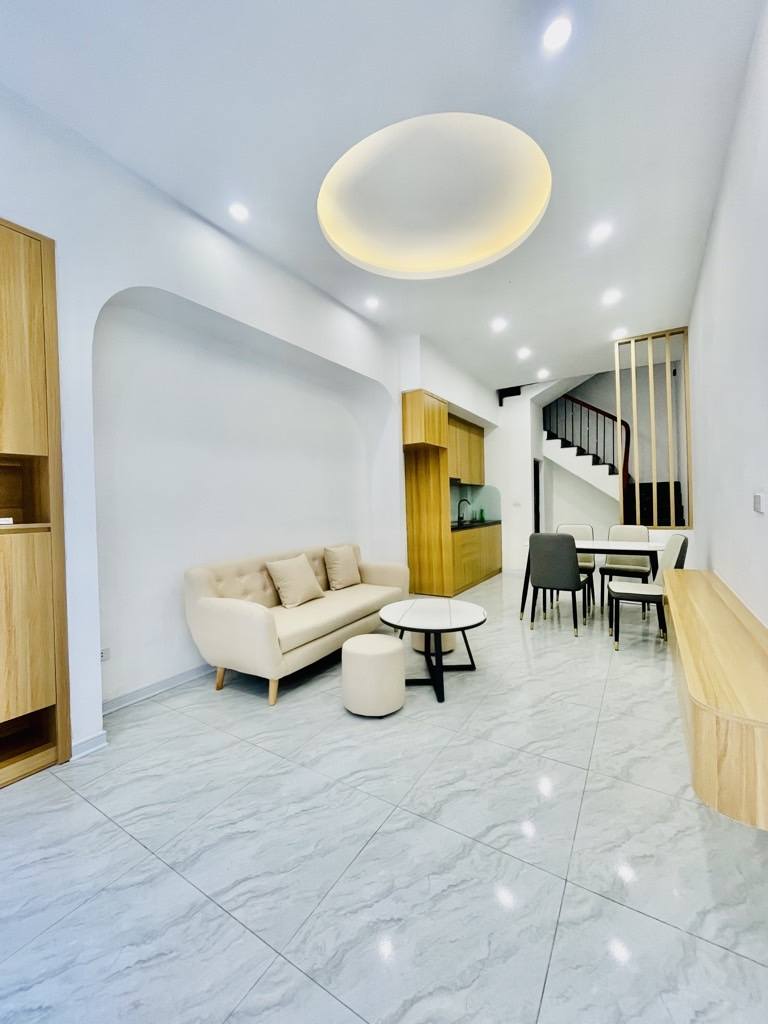 LÁNG – 8.5 TỶ 4 TẦNG – NHÀ MẶT NGÕ – LÔ GÓC – Ở NGAY – KHU VỰC HIẾM – SỔ ĐỎ NỞ HẬU
