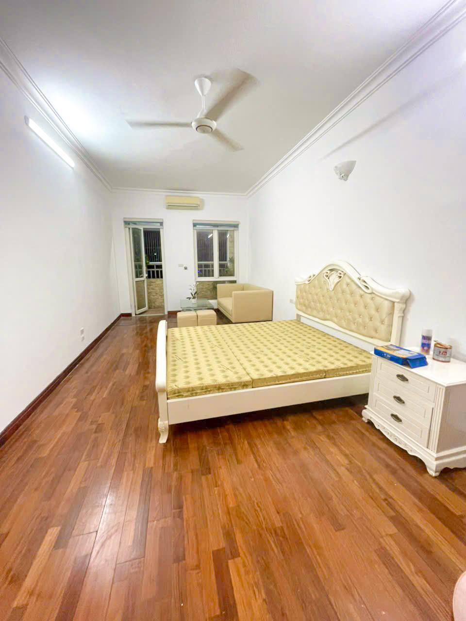 💥GẤP💥CC 24T2 Hoàng Đạo Thúy 160m, 4PN 3WC, Khang trang sạch đẹp, 13.2 tỷ