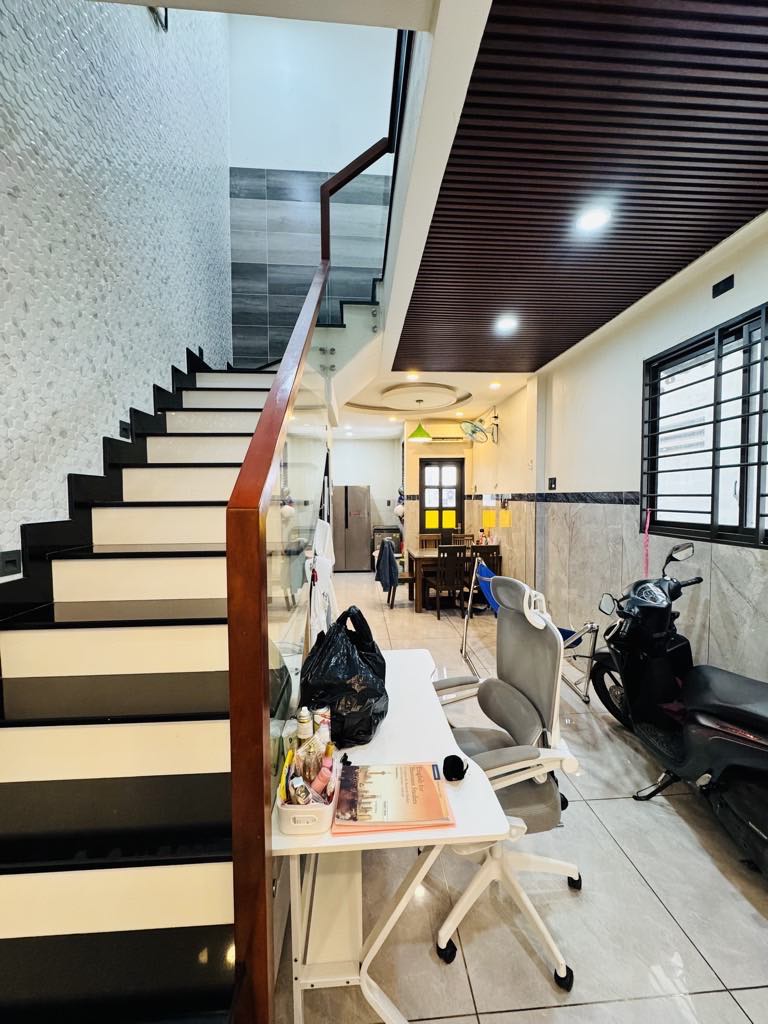 NHỈNH 10TỶ CÒN BỚT – HIẾM – NHỈNH NHÀ HẺM XE HƠI GẦN 45M2 (3,5 x13 ) SÁT MẶT TIỀN NGUYỄN GIA TRÍ – BÌNH THẠNH – KHU VIP HIẾM NHÀ BÁN – VỪA Ở VỪA KINH DOANH CỰC TỐT