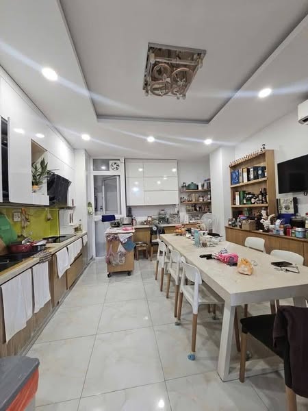 Nhà HXH Đường Trường Sa Phường 13 Phú Nhuận Cũ.