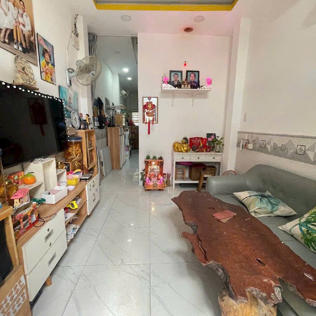 Nhà phố 3 tầng,Chỉ 50m ra hẻm xe hơi tránh nhau Phường Tân Kiểng, Quận 7