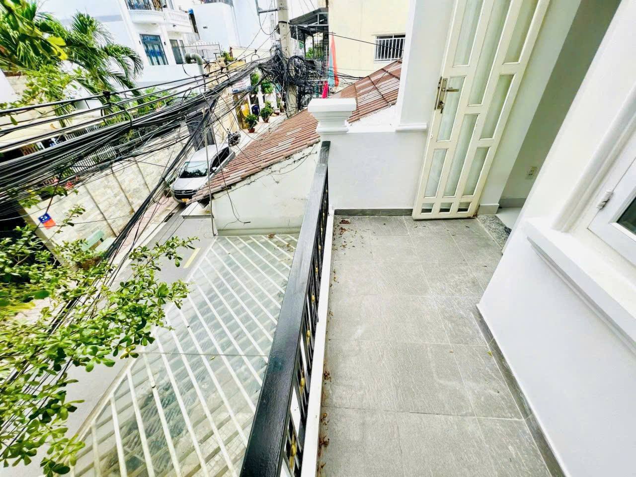 NHÀ 3 TẦNG BTCT VỪA Ở VỪA KINH DOANH MẶT TIỀN TÂN THỚI HIỆP 9 45M2 GẦN ST MEGA MARKET. SÁT BÊN TOÀ ÁN, CÔNG AN QUẬN 12