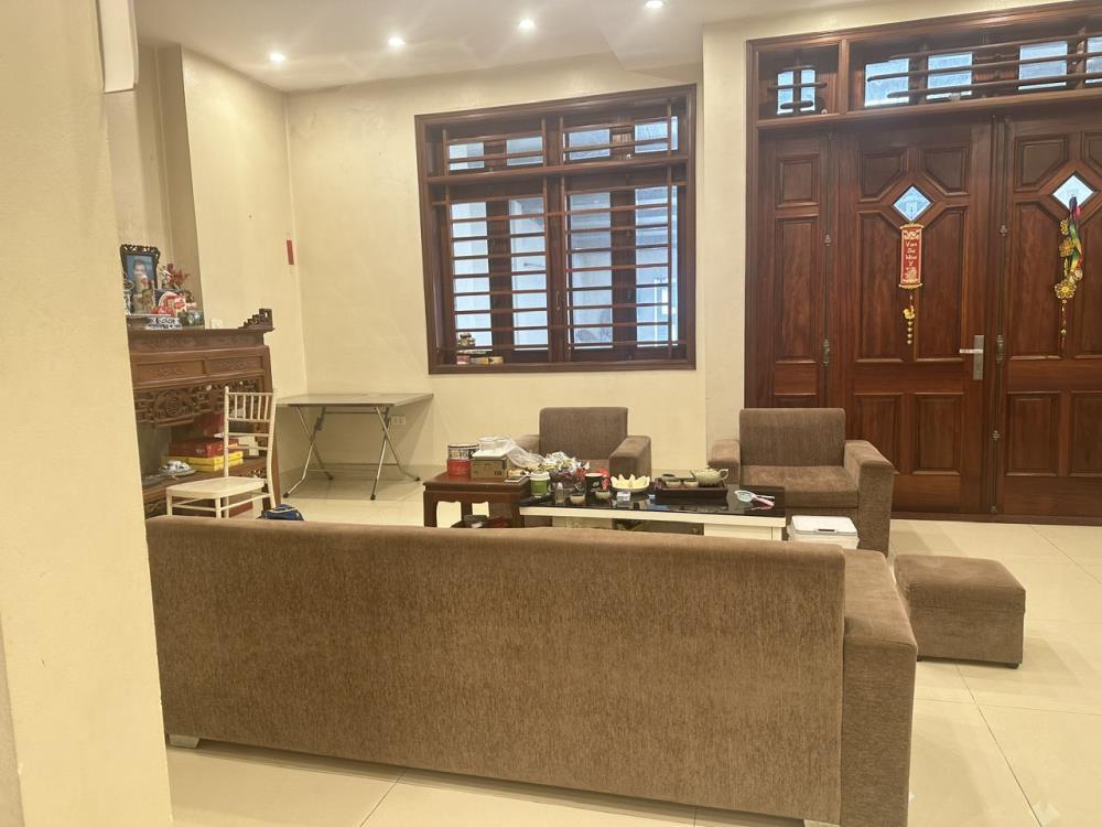 SIÊU PHẨM NHÀ ĐẸP – GIÁ TỐT – Vị Trí Đắc Địa Tại Số 34, Ngõ 160 Cổ Linh, Phường Thạch bàn, Quận Long Biên, Thành phố Hà Nội