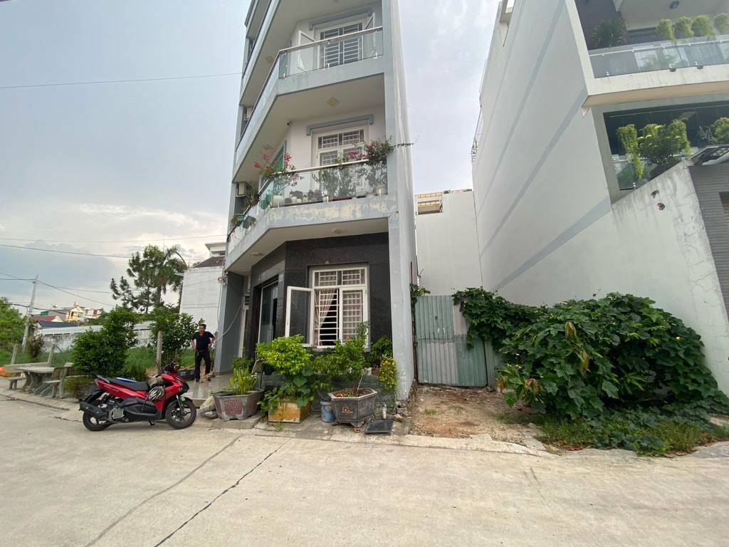 CHỦ CẦN BÁN CĂN NHÀ TÂM HUYẾT 2 MẶT HXH, 11 PHÒNG CHO THUÊ DÒNG TIỀN 25 TRIỆU/THÁNG ,