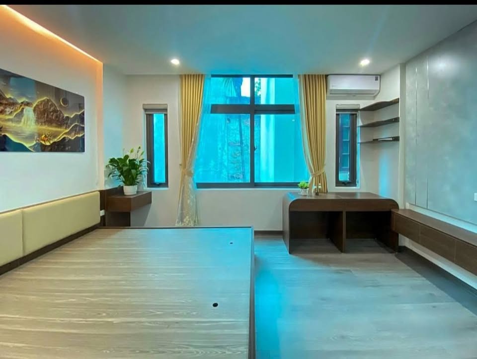 CHỈ 8.XX TỶ – 45M BÁN NHÀ NGỌC THUỴ- GẦN Ô TÔ- GẦN NHÀ VĂN HOÁ – THANG MÁY- FULL NỘI THẤT.