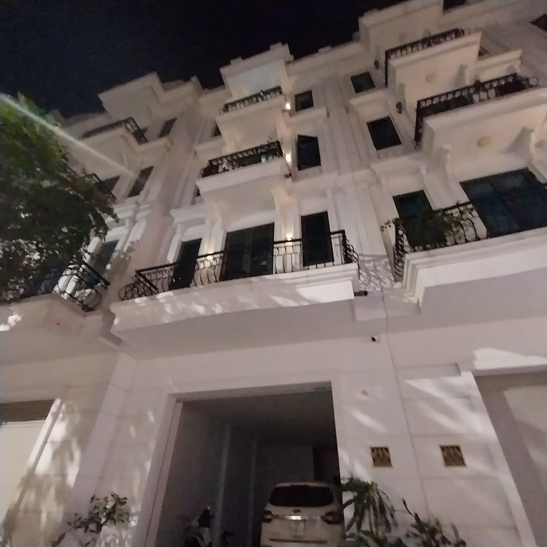 BÁN NHÀ LẠC LONG QUÂN – PHÂN LÔ – LÔ GÓC VỈA HÈ OTO TRÁNH –TM –KINH DOANH 80M 7TÀNG 25TỶ
