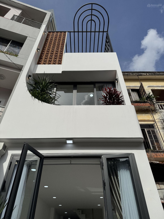 HXH 7 CHỖ – ĐẶNG VĂN NGỮ -40M2 – 4 TẦNG- 3 PN – ĐẸP LUNG LINH – FULL NT – CHỈ 7.3 TỶ