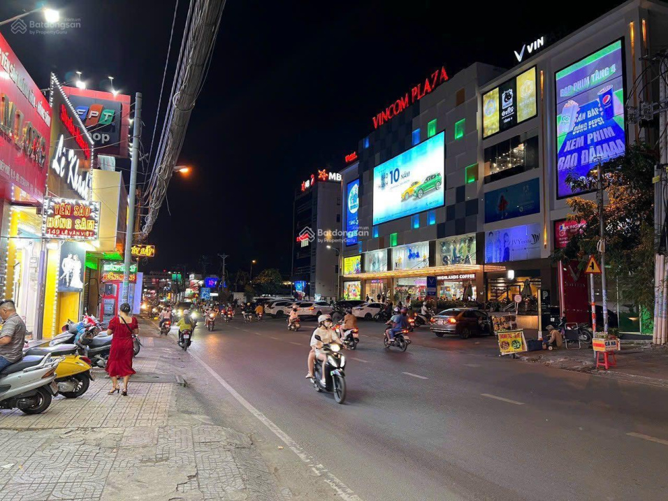📝 Bài 10 🏡 BÁN GẤP NHÀ MT ĐỖ XUÂN HỢP – 228m² – 3 TẦNG – HĐ THUÊ 140TR/THÁNG – GIÁ 60 TỶ