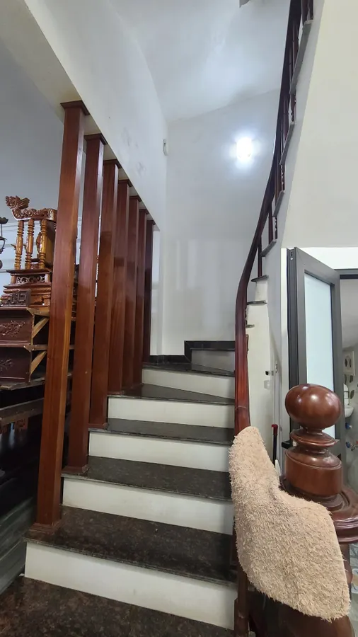 Cần bán gấp nhà phố Nam Dư – 50m2, 4 tầng, 5pn, nhỉnh 8 tỷ – khó có căn thứ 2