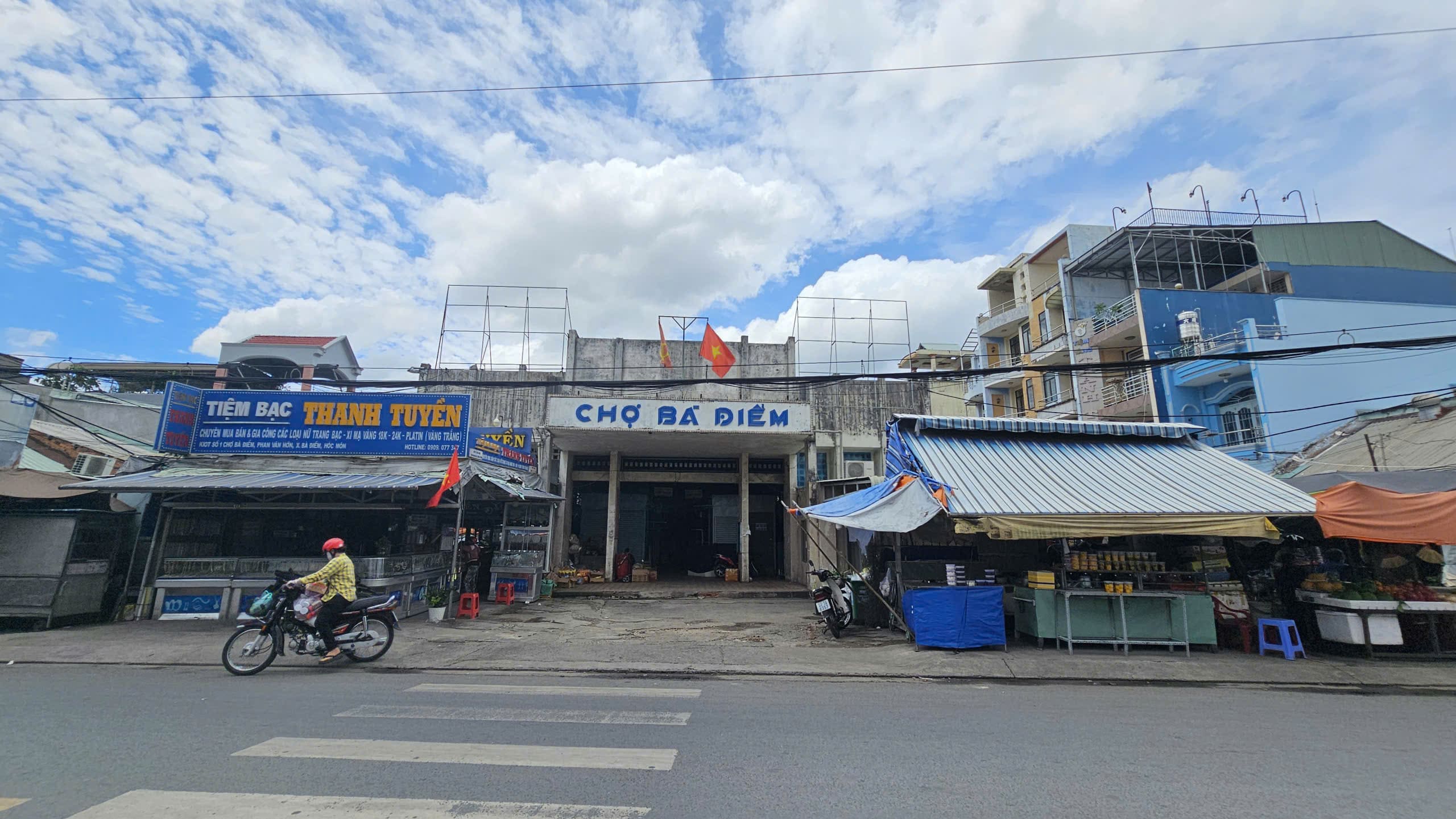 Bán đất 83 x 66 Mặt tiền xây dự án NOXH,Chung cư, Căn hộ ngay Chợ Bà Điểm, Hốc Môn