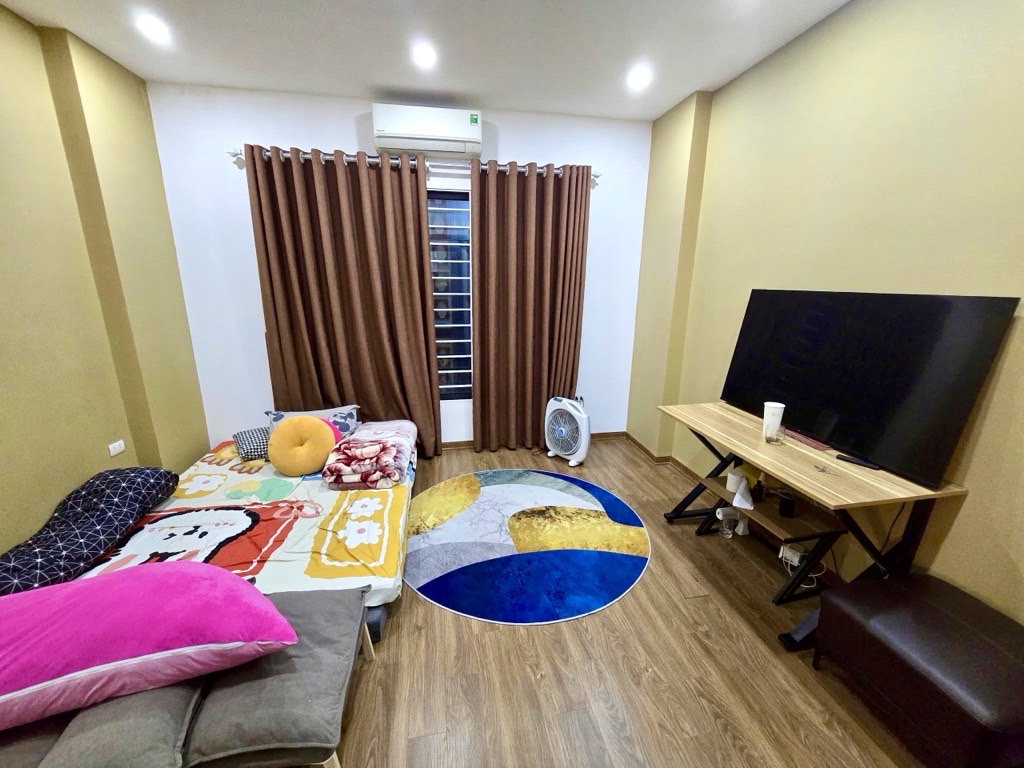 NHÀ ĐẸP Ở NGAY – NGÕ THÔNG – VÀI BƯỚC RA MẶT PHỐ – TRƯỚC NHÀ RỘNG 3M_5 TẦNG – 45M2 – 13 TỶ.