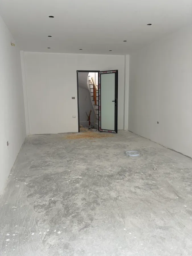 NHÀ MỚI ĐẸP Ở LUÔN Phố Nguyễn Văn Linh 42m2 X 5 Tầng mặt tiền 3.8m, 6.88 tỷ Long Biên.