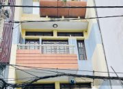 Gấp bán giảm 17 tỷ về 15.9 tỷ, bán nhà 4 tầng 84m2 – Hẻm xe tải khu vip P. 25, ngay ĐH Hutech