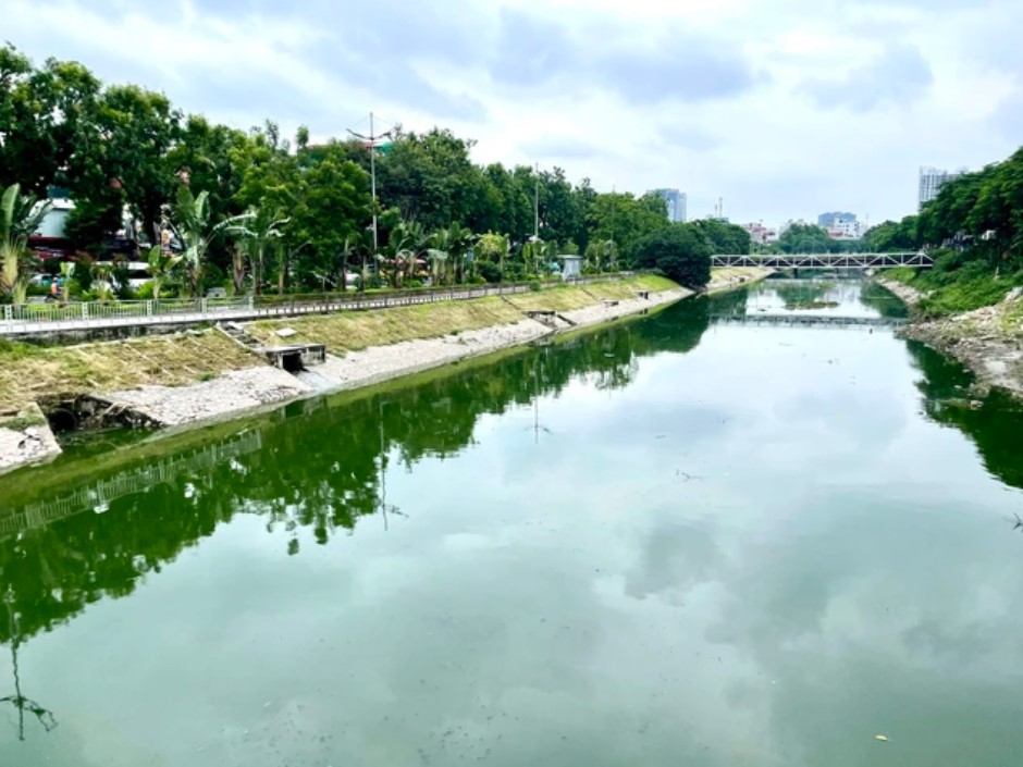 MẶT PHỐ NGUYỄN ĐÌNH HOÀN – NGUYỄN KHANG – 196M² – MT 7.6M – 5 TẦNG – 92 TỶ