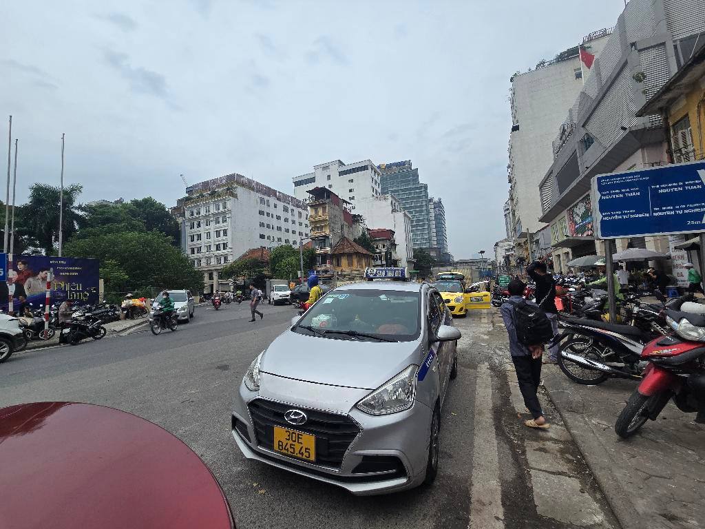 Nhà mặt Phố Trần Hưng Đạo Gần Cung Văn Hóa Việt Xô 49m 49.5 tỷ