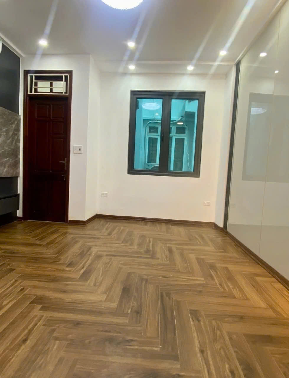 BÁN GẤP NHÀ ĐẸP PHỐ YÊN HÒA, LÔ GÓC CỰC THOÁNG, AN SINH ĐỈNH – 5T, 7.75 TỶ