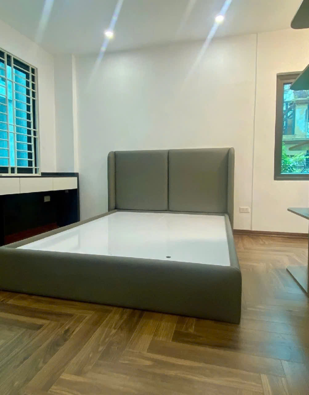 BÁN GẤP NHÀ ĐẸP PHỐ YÊN HÒA, LÔ GÓC CỰC THOÁNG, AN SINH ĐỈNH – 5T, 7.75 TỶ